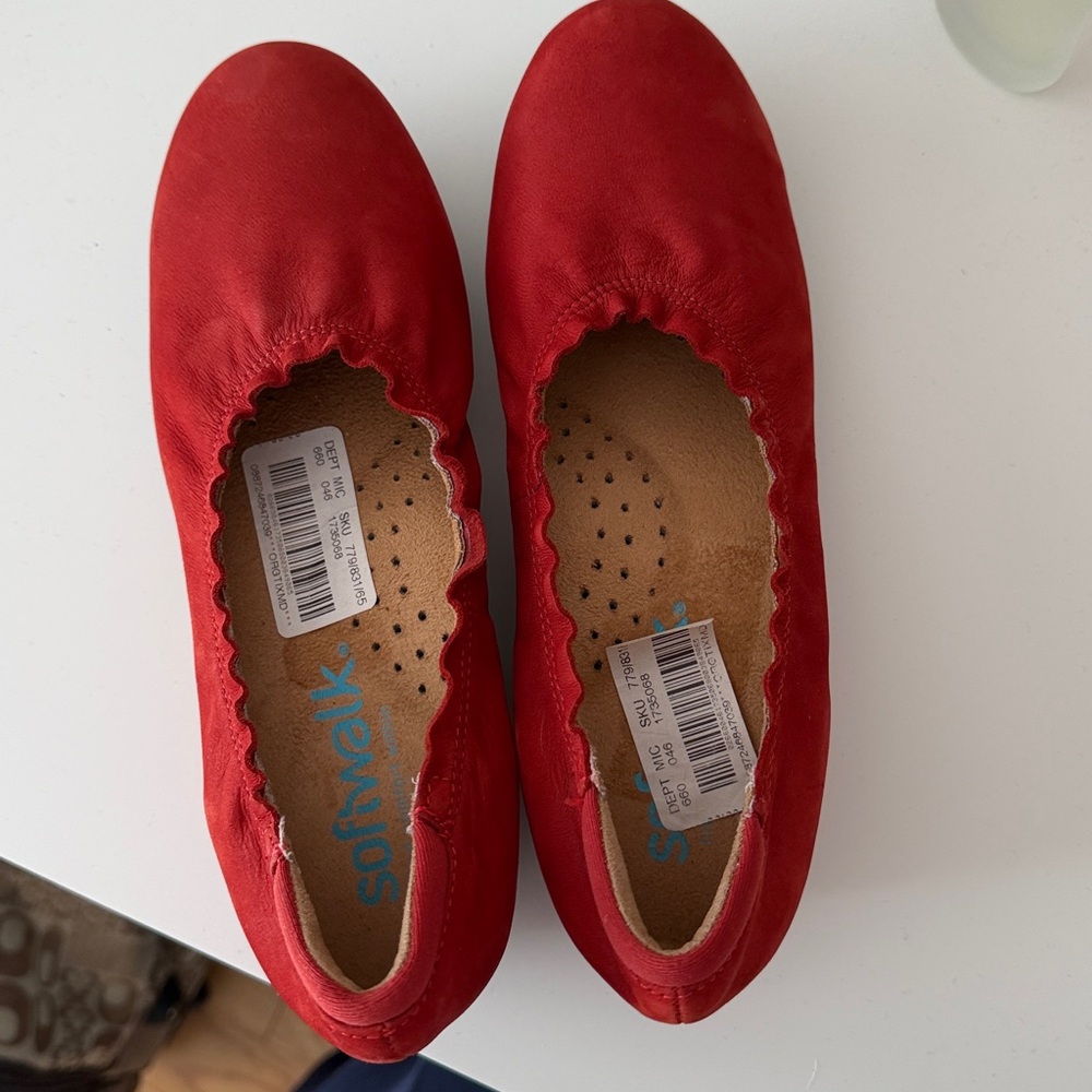 SoftWalk Red Low Wedge Ballet Flat